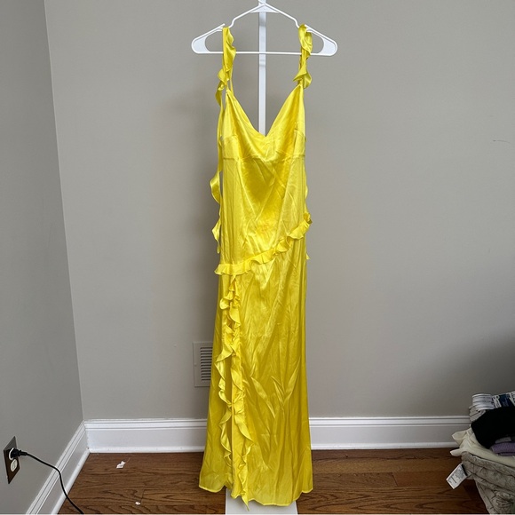 JAAF
RUFFLED SILK MAXI DRESS IN LEMON YELLOW NWT XS - Picture 6 of 10